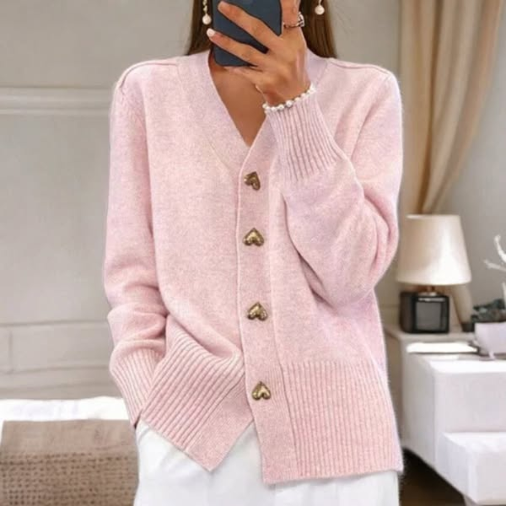 Ciara - Elegant cardigan with heart-shaped buttons