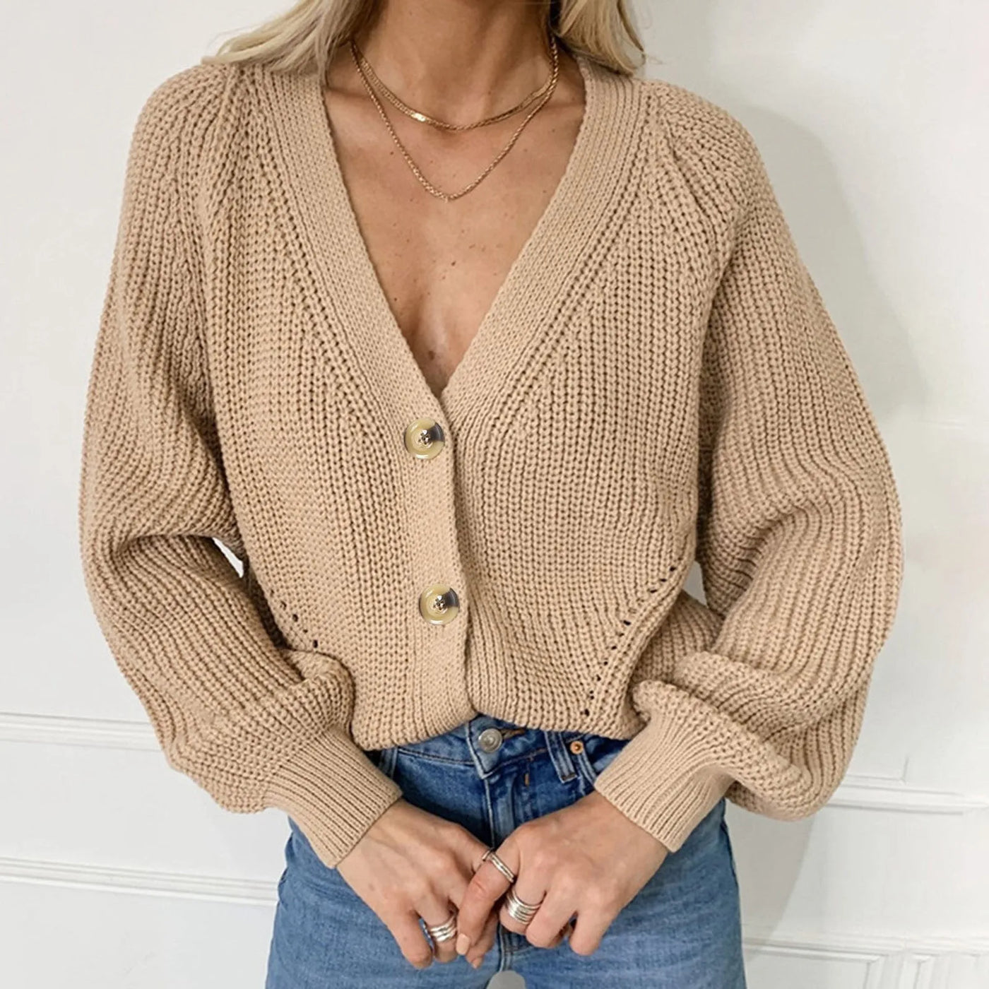 ALEXANDRA | V-NECK KNITTED CARDIGAN